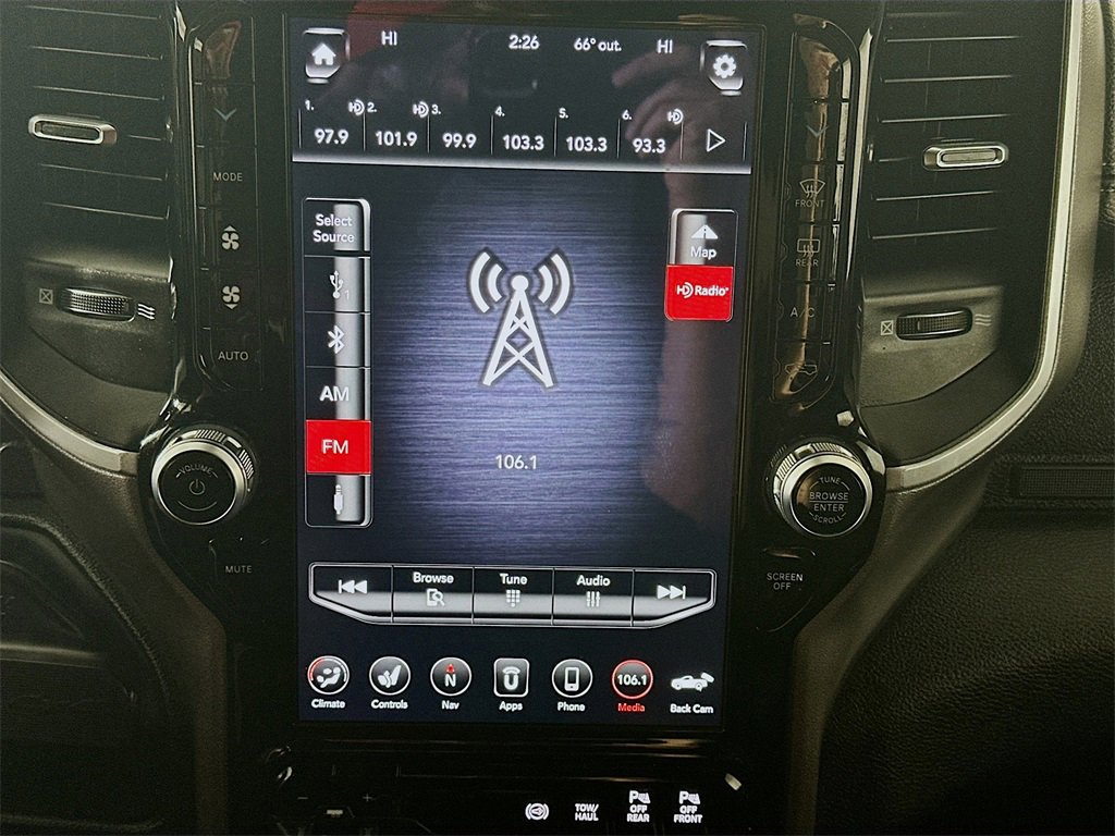 Used 2020 RAM 3500 Laramie w/ Night Edition image 17