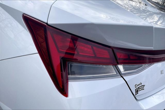 Certified 2024 Hyundai Elantra Limited image 30