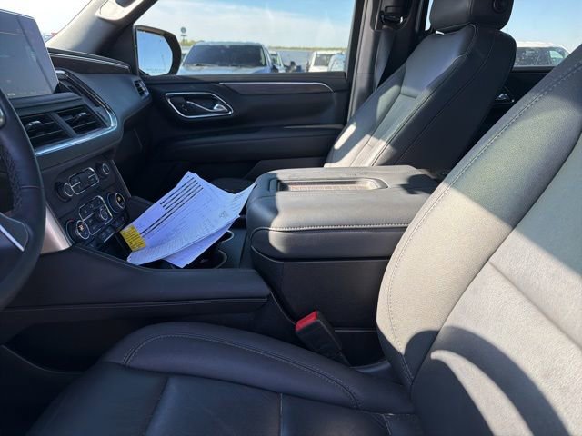 Used 2024 Chevrolet Suburban Z71 w/ Luxury Package image 9