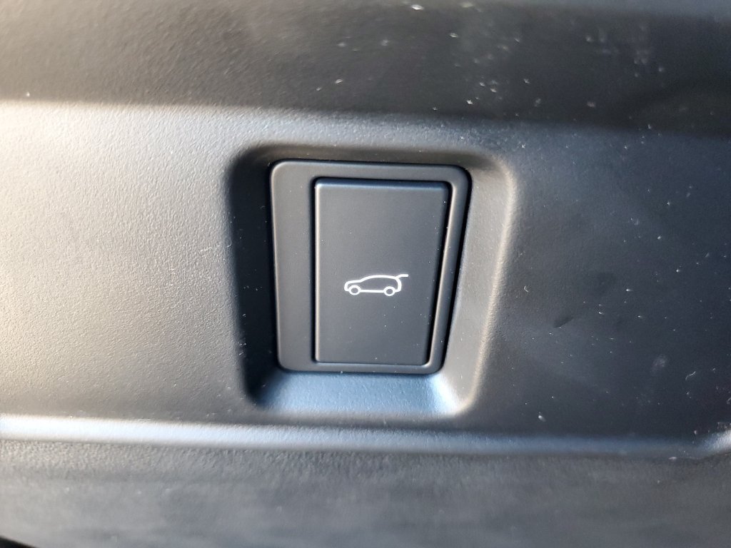 New 2026 Land Rover Discovery Sport Landmark AWD/4WD image 16
