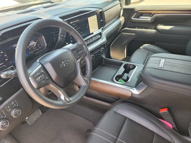 Certified 2026 Chevrolet Silverado 2500 High Country w/ Midnight Edition AWD/4WD image 17