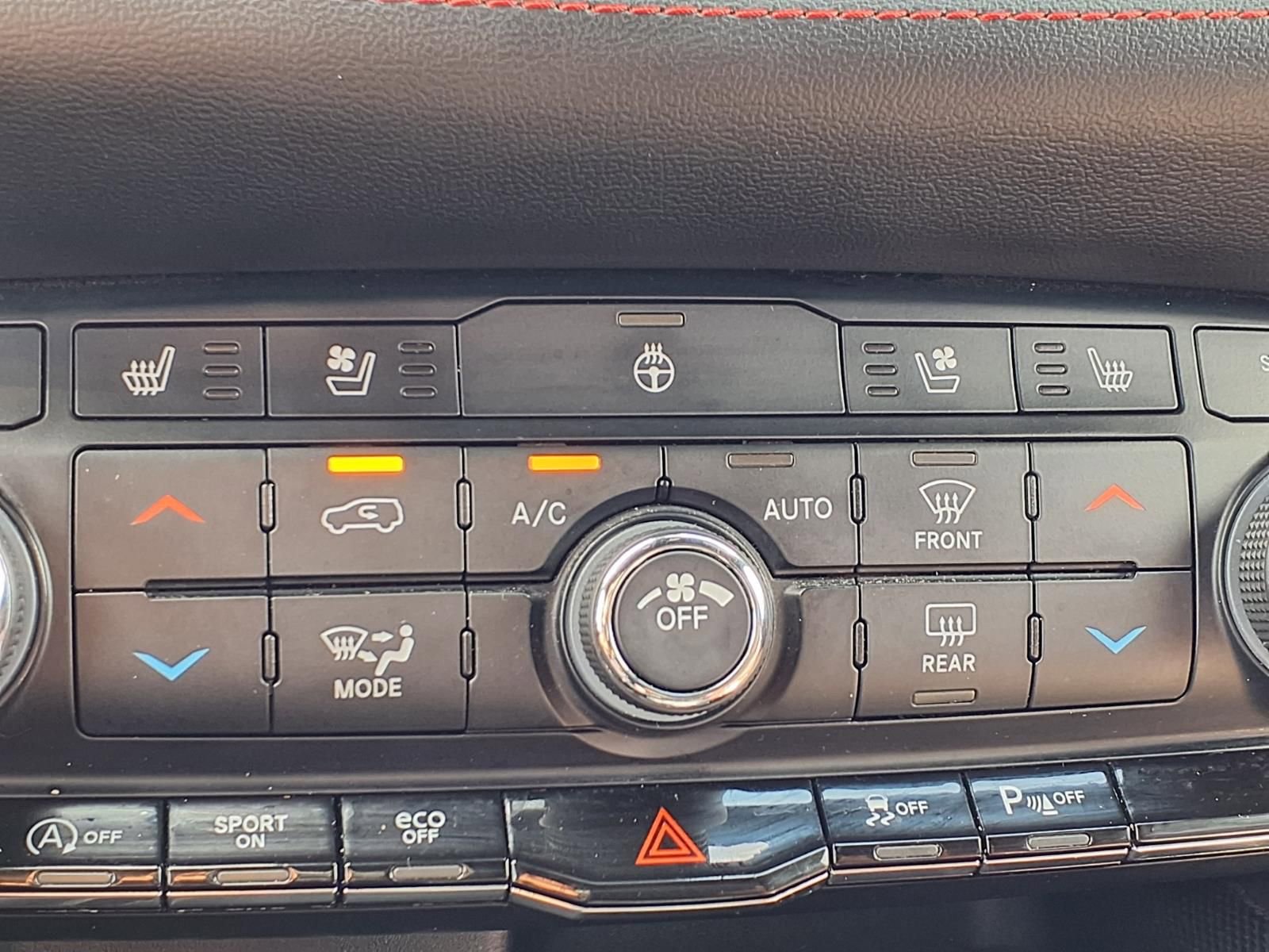 Used 2024 Dodge Durango GT RWD image 6
