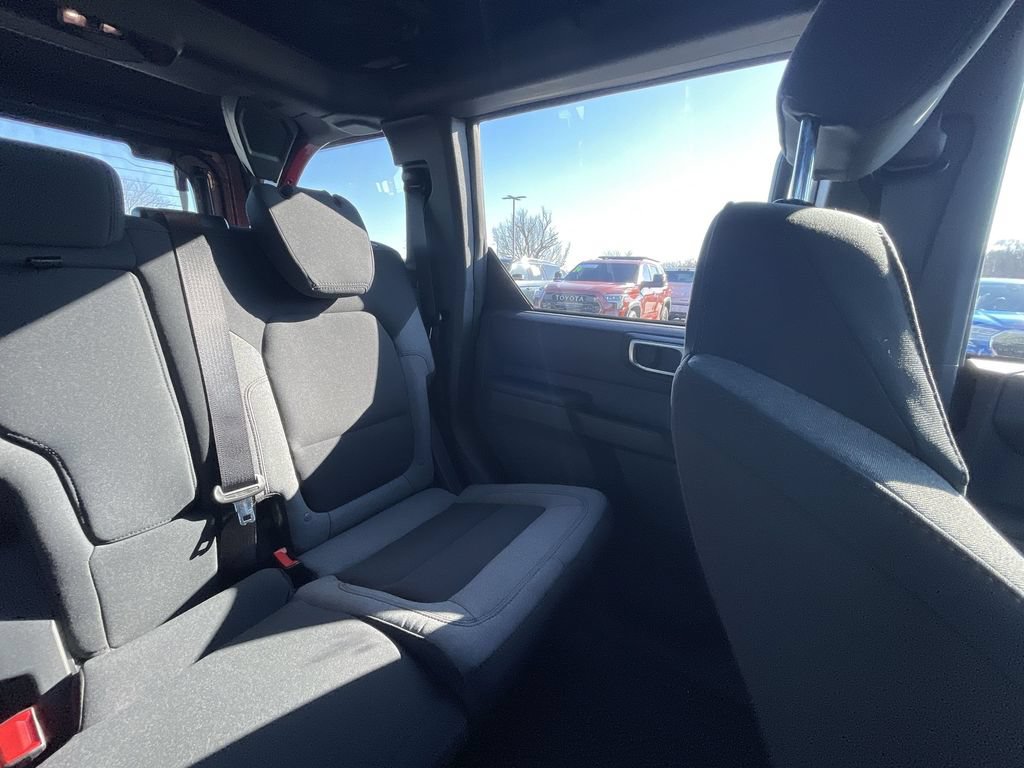 New 2025 Ford Bronco 4-Door AWD/4WD image 10