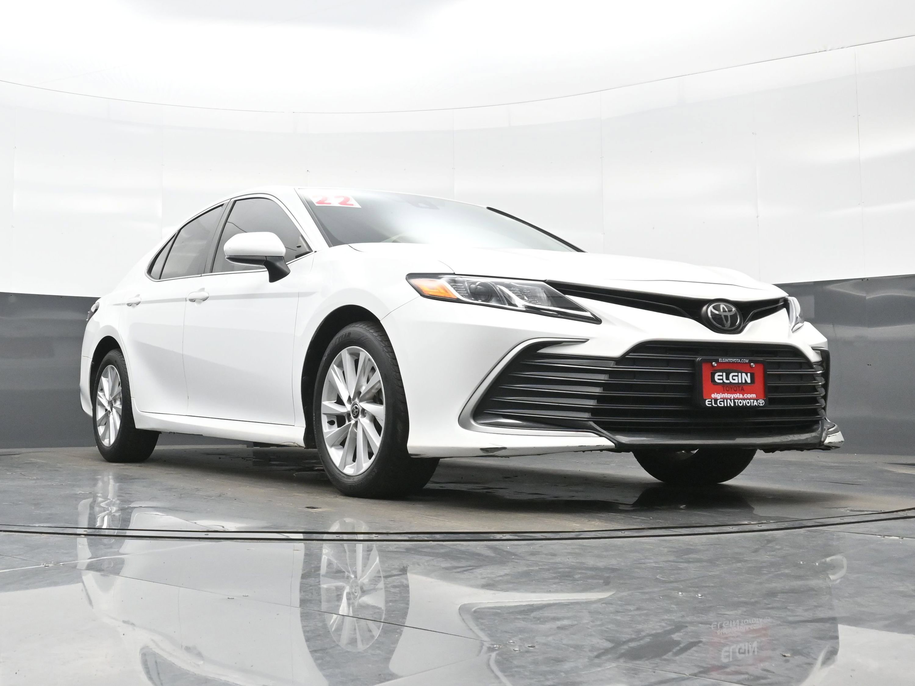 Used 2022 Toyota Camry LE FWD image 25