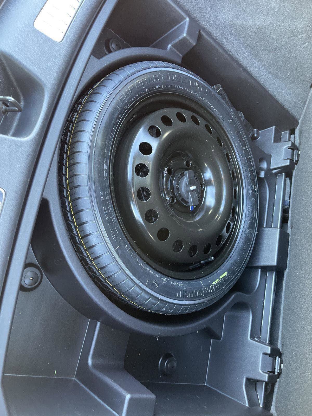 Used 2019 Cadillac XT4 Premium Luxury w/ Enhanced Visibility Package image 42