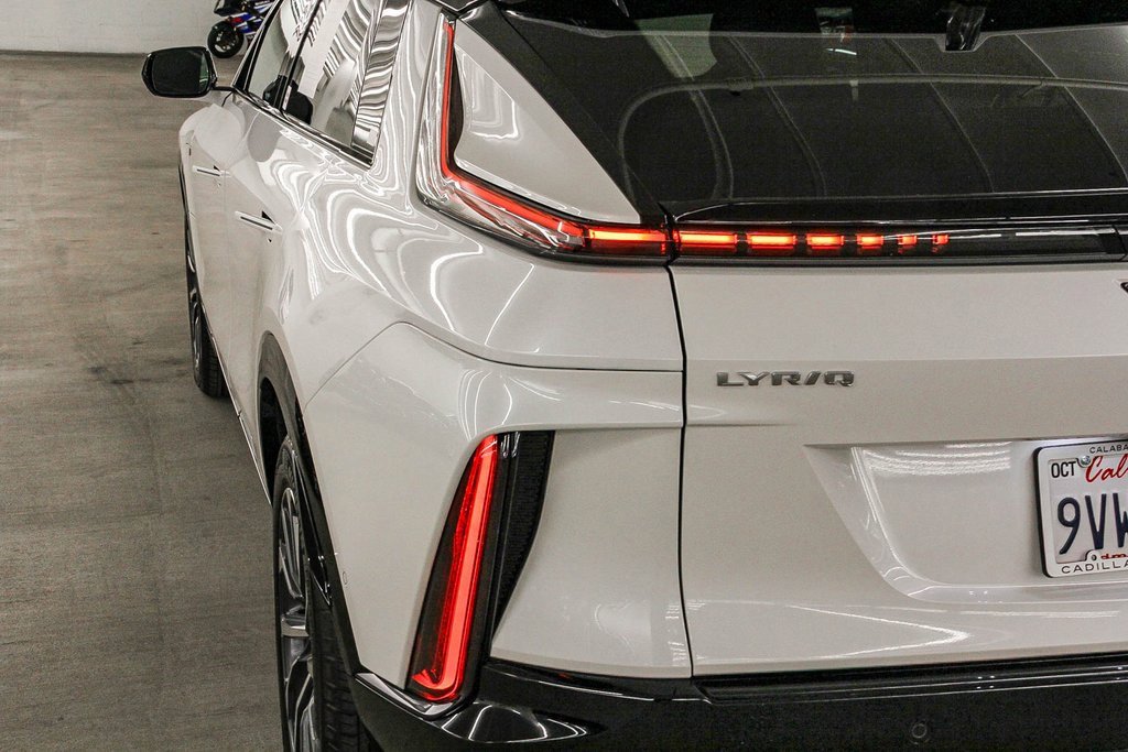 Used 2025 Cadillac Lyriq Sport image 7
