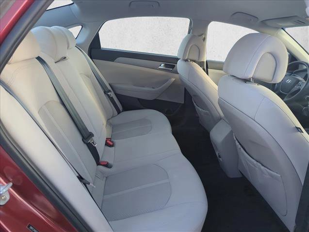 Used 2016 Hyundai Sonata SE FWD image 22