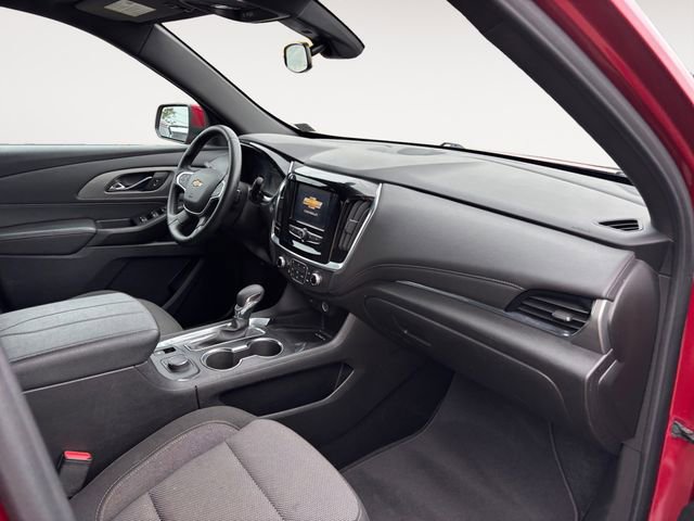Used 2023 Chevrolet Traverse LT FWD image 10
