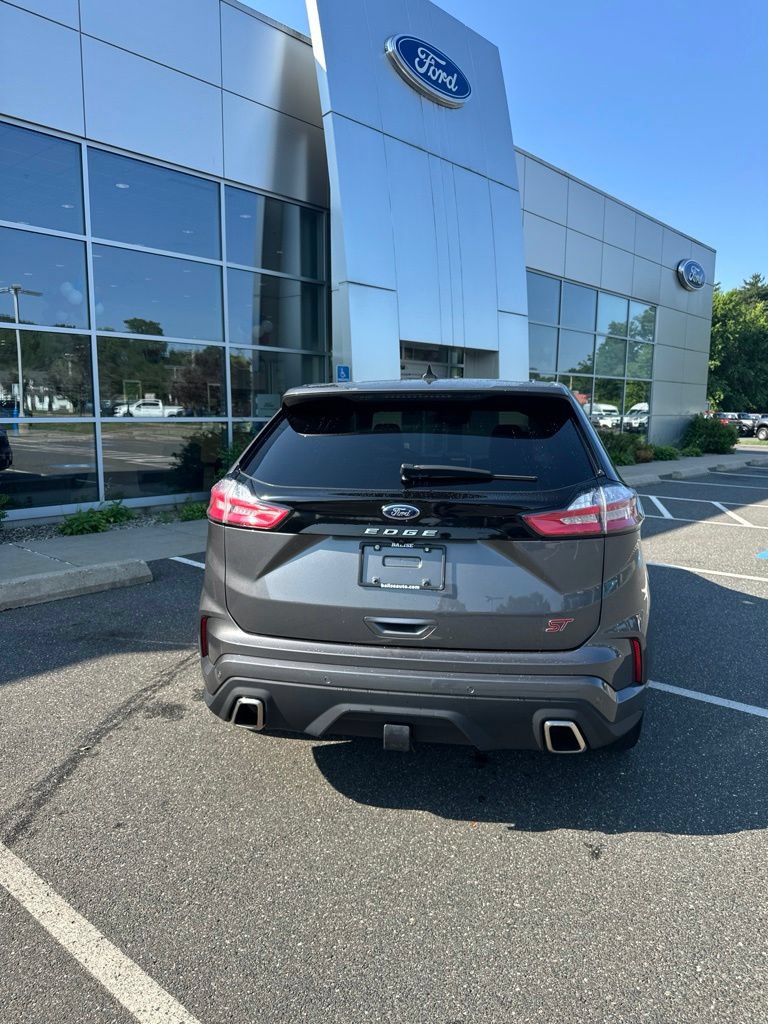 Used 2022 Ford Edge ST AWD/4WD image 6
