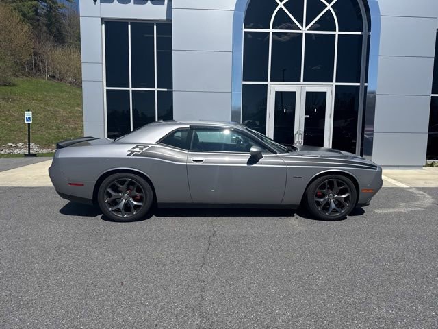 Used 2015 Dodge Challenger R/T w/ Quick Order Package 22B R/T RWD image 7