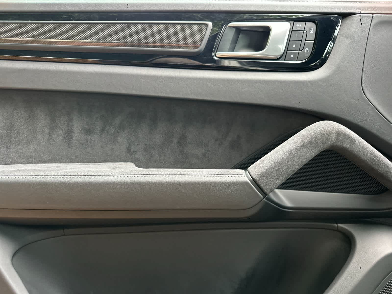 Certified 2022 Porsche Cayenne Turbo GT AWD/4WD image 12