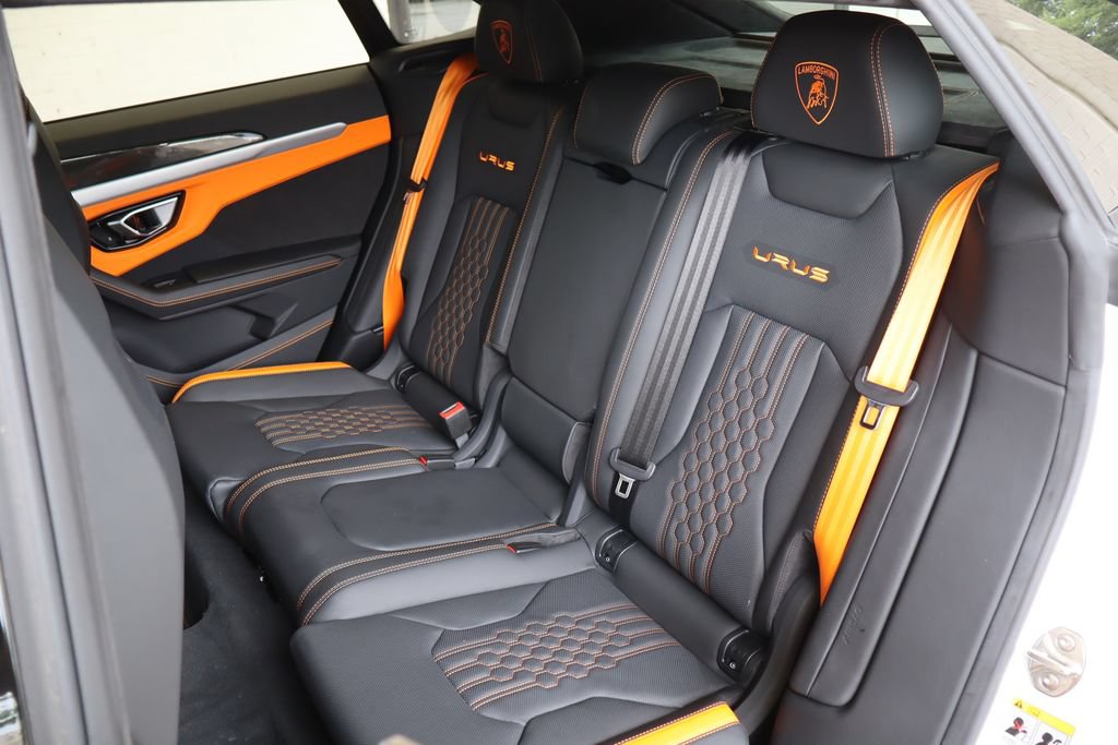 Used 2024 Lamborghini Urus S AWD/4WD image 13