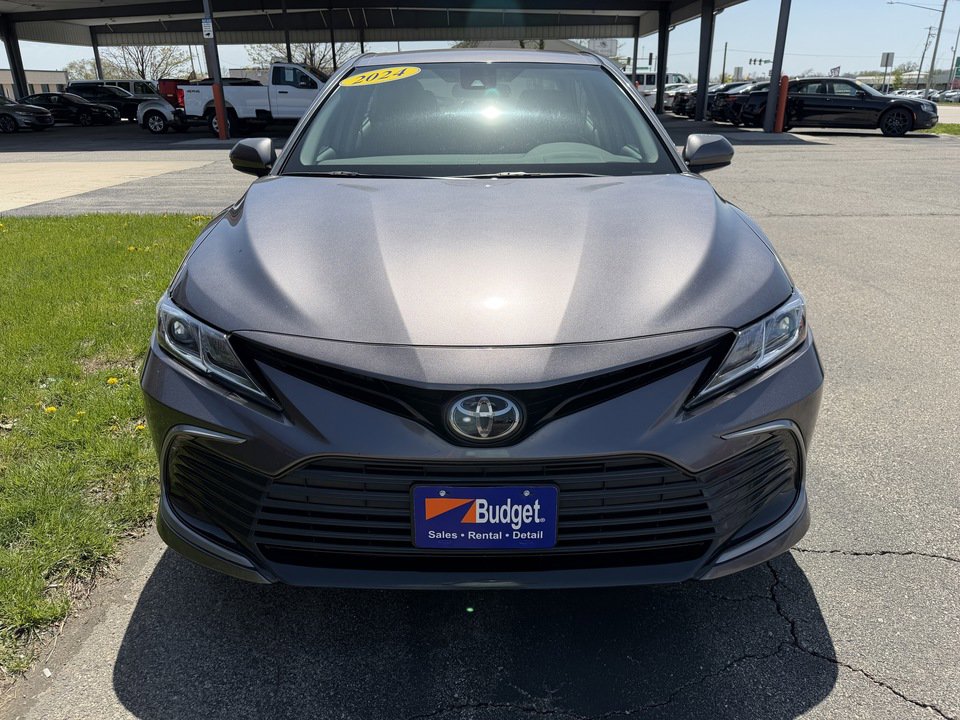 Used 2024 Toyota Camry LE AWD/4WD image 7