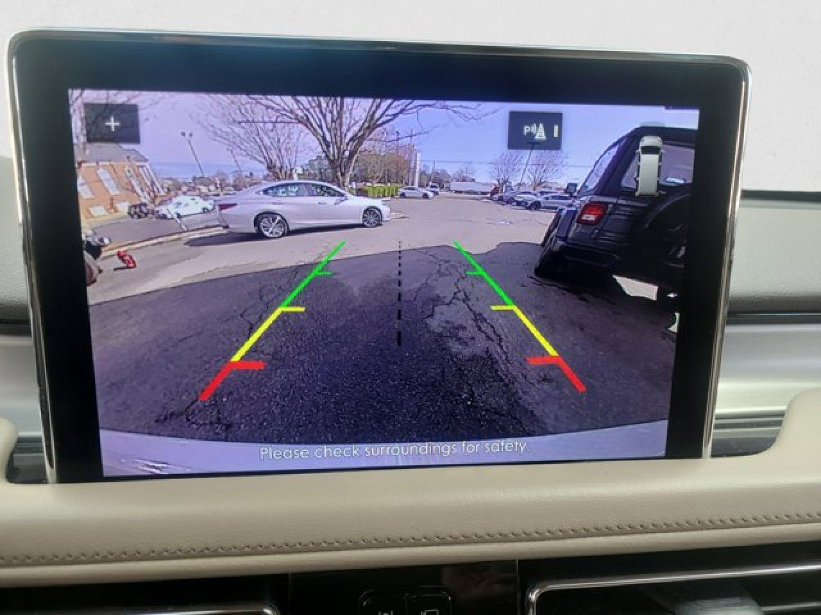 Used 2021 Lincoln Aviator AWD w/ Class IV Trailer Tow Package image 17