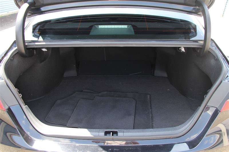 Used 2022 Toyota Camry SE w/ Cold Weather Package FWD image 11