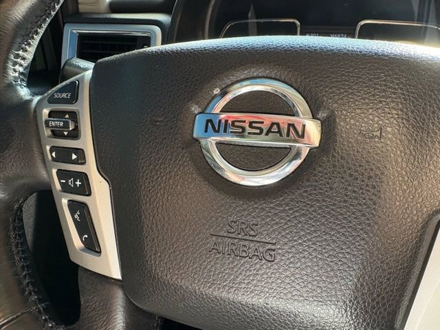 Used 2019 Nissan Titan SV w/ SV Convenience Package image 14