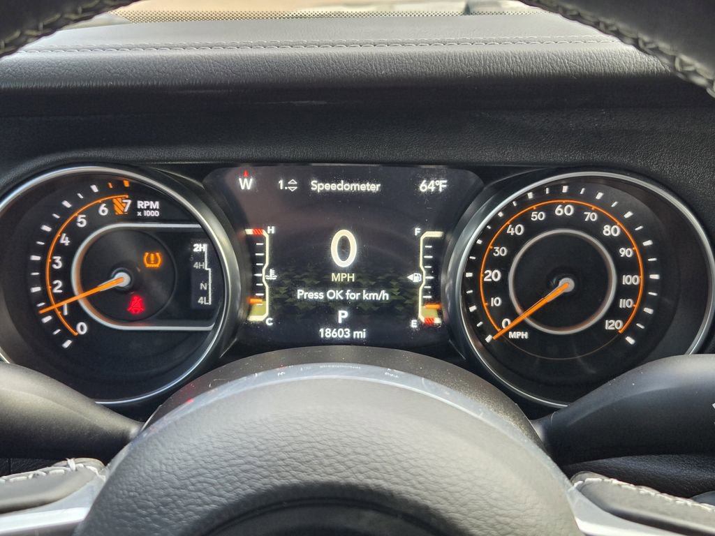 Used 2022 Jeep Gladiator Overland w/ Popular Equipment Package AWD/4WD image 13