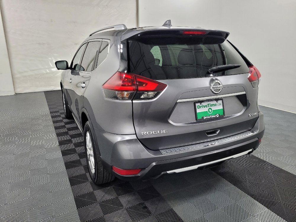 Used 2018 Nissan Rogue SV w/ Premium Package image 5