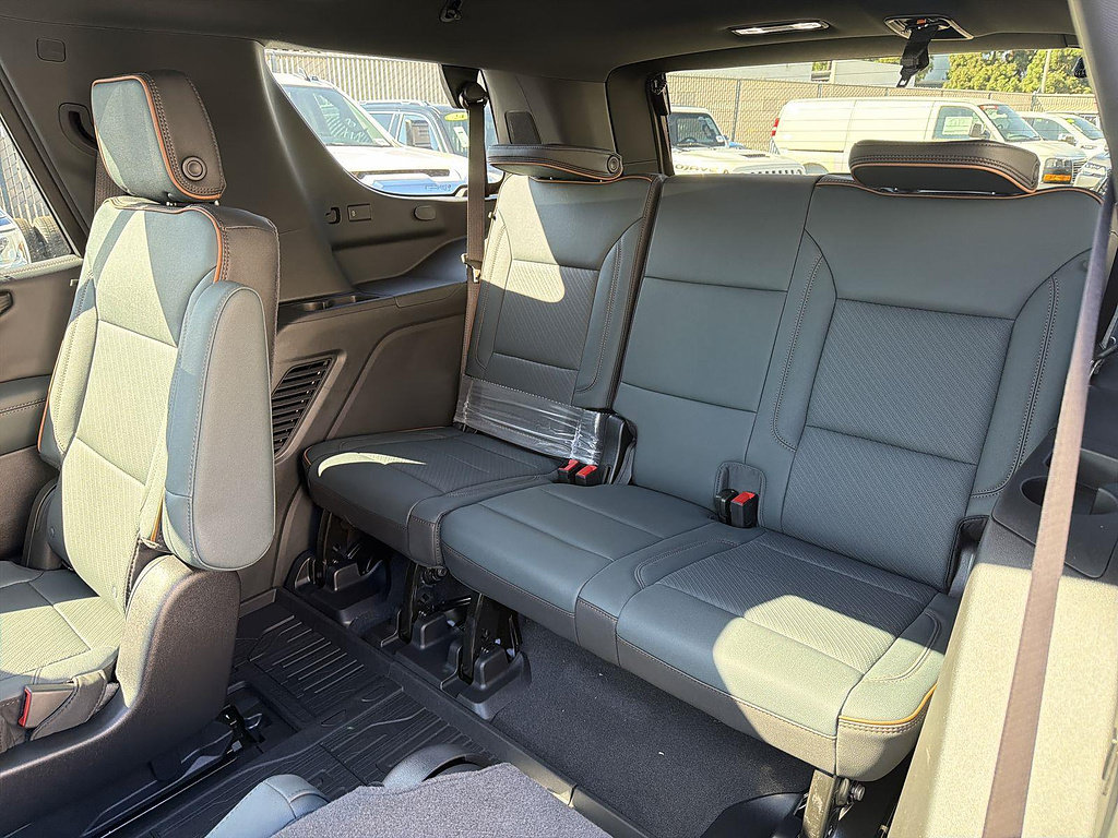 New 2026 GMC Yukon AT4 w/ AT4 Premium Plus Package AWD/4WD image 26