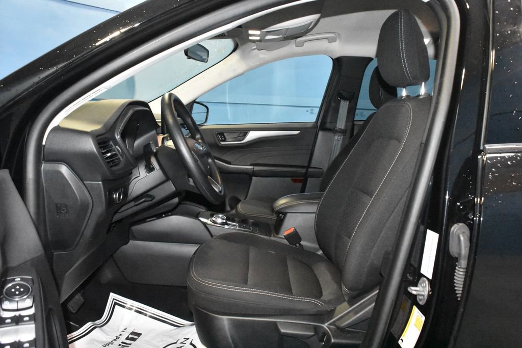 Used 2025 Ford Escape Active AWD/4WD image 6