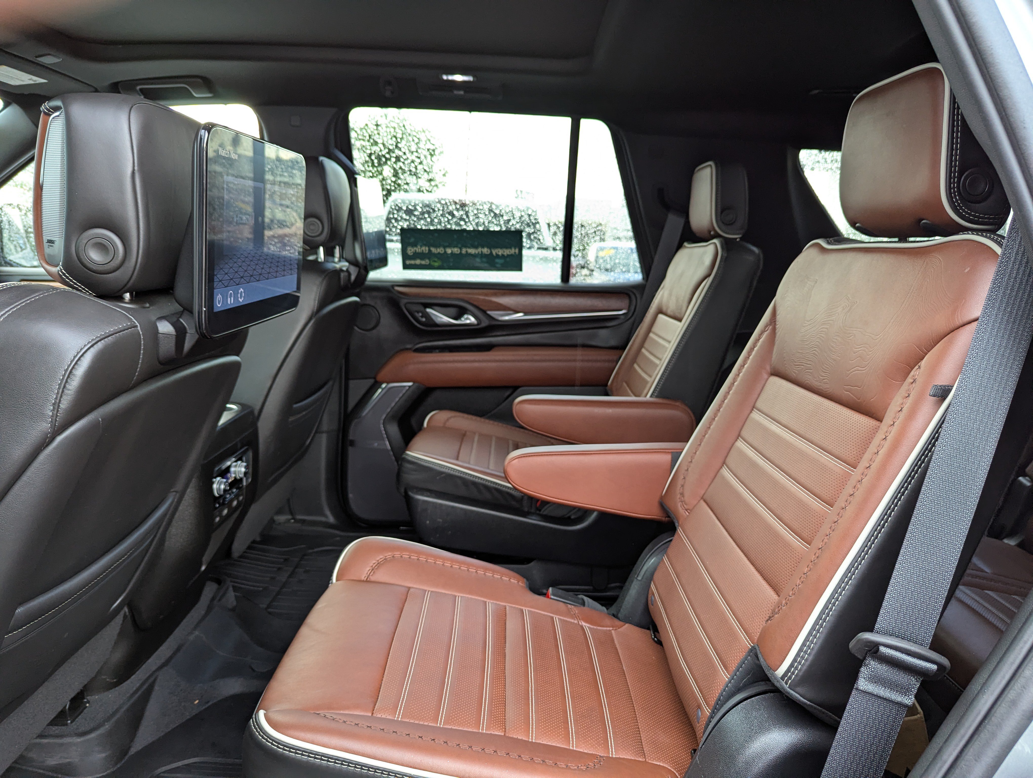 Certified 2023 GMC Yukon Denali Ultimate w/ LPO, Floor Liner Package AWD/4WD image 18