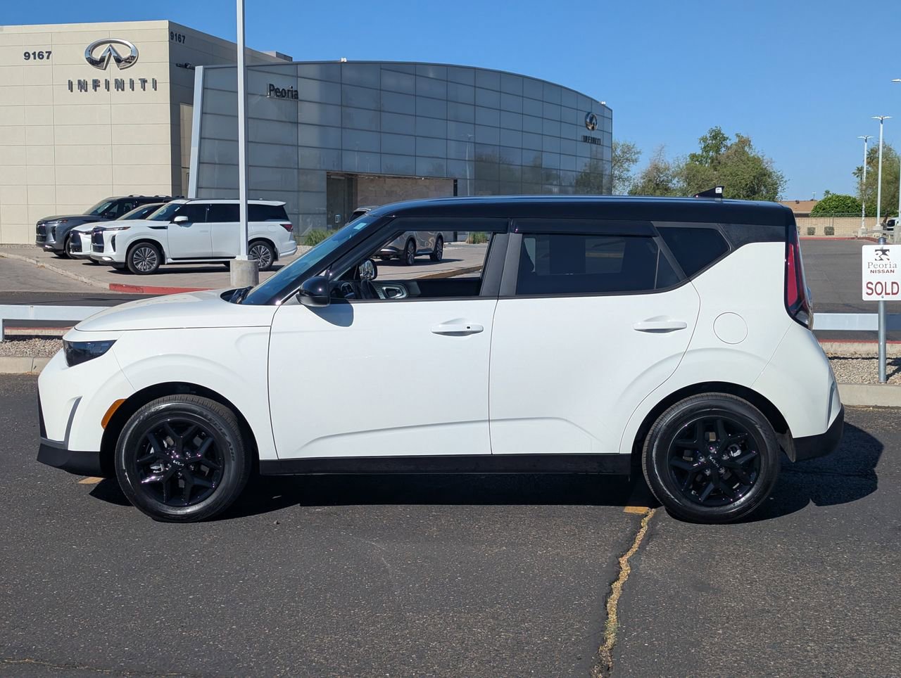 Used 2025 Kia Soul S FWD image 3