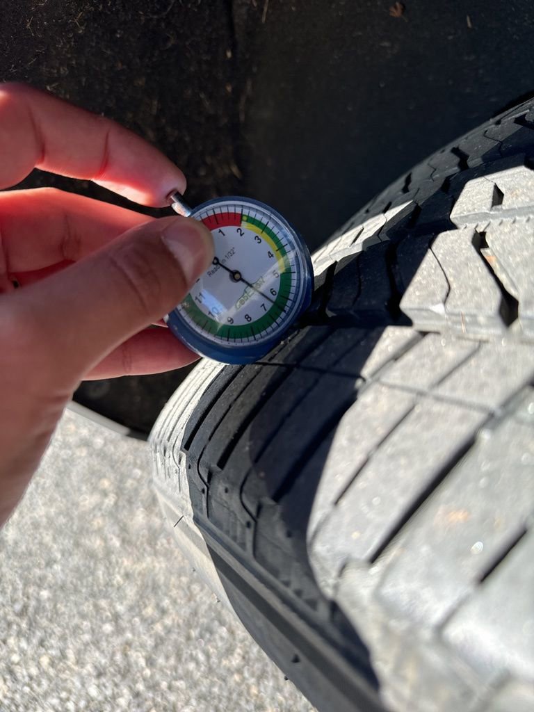 Used 2023 GMC Yukon SLT w/ SLT Premium Package image 19