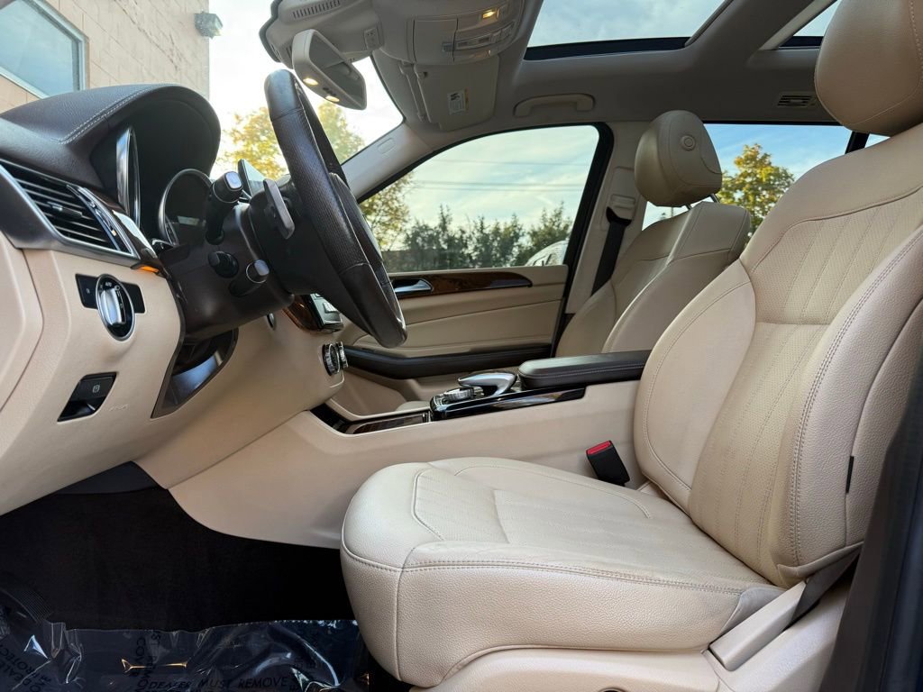 Used 2019 Mercedes-Benz GLS 450 4MATIC image 11