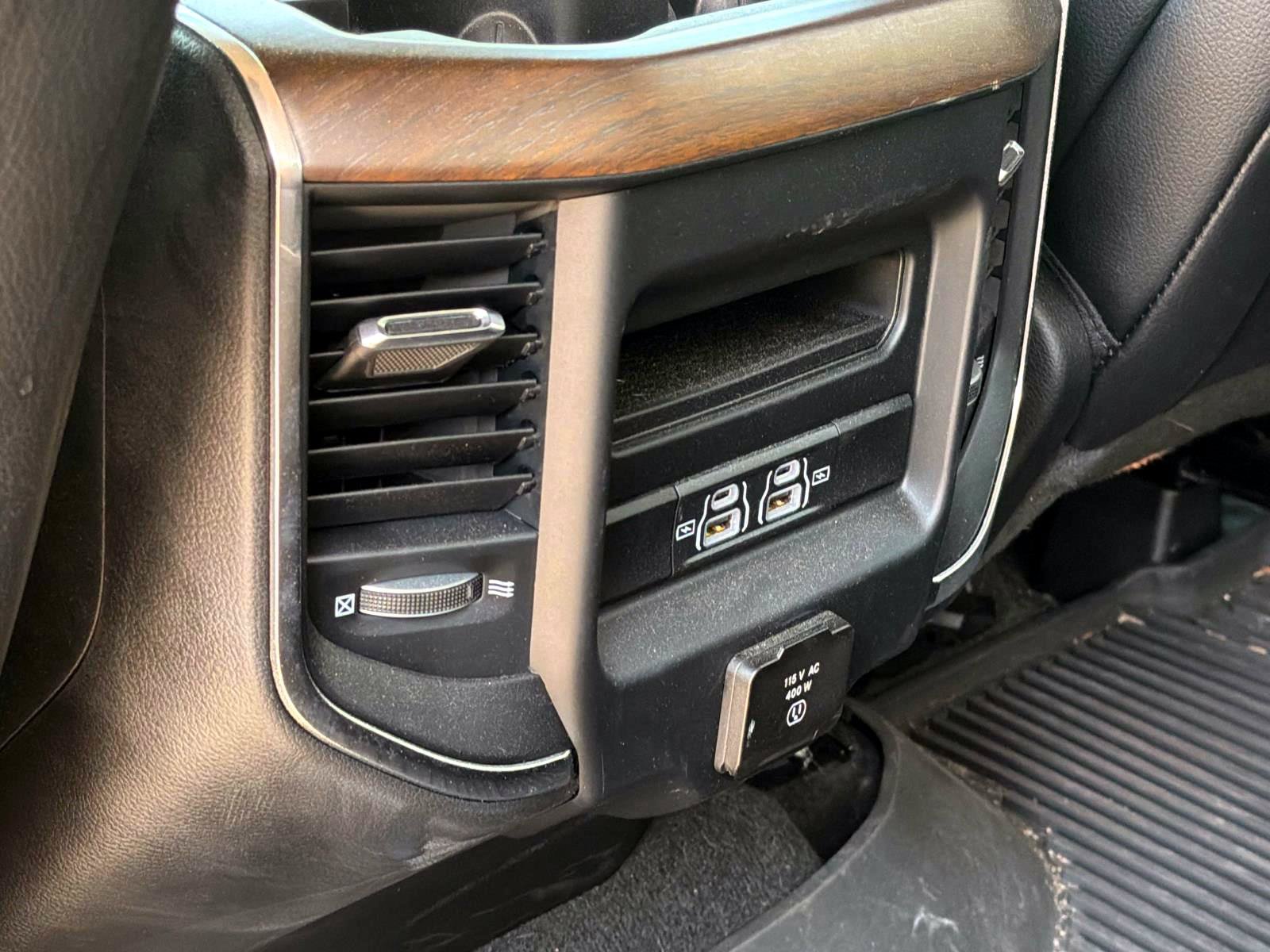 Used 2022 RAM 1500 Laramie w/ Trailer Tow Group AWD/4WD image 9