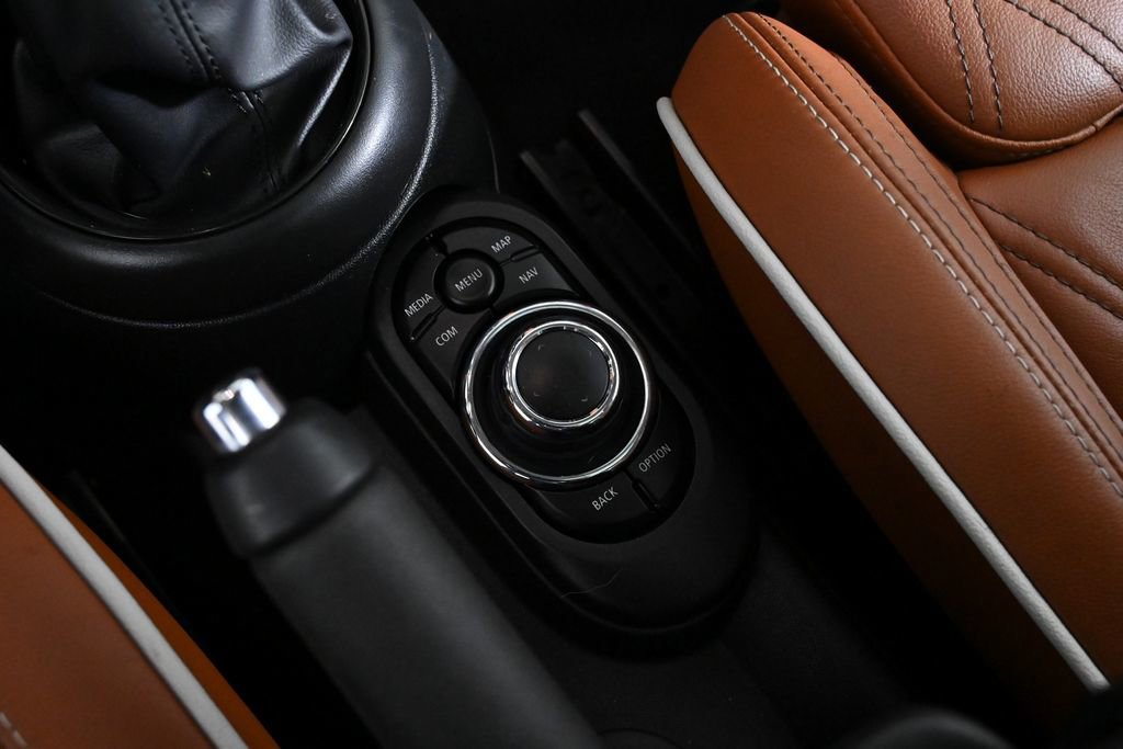 Certified 2024 MINI Cooper S image 22