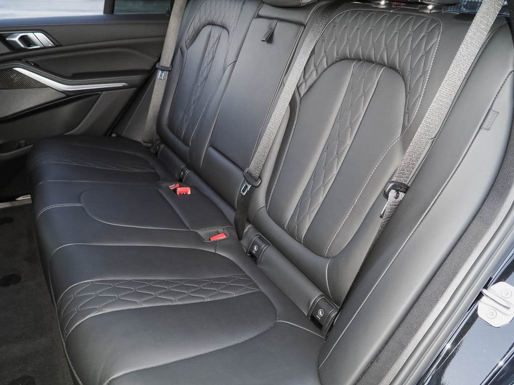 Used 2023 BMW X5 M50i w/ Dynamic Handling Package image 23