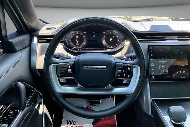Used 2024 Land Rover Range Rover SE AWD/4WD image 8