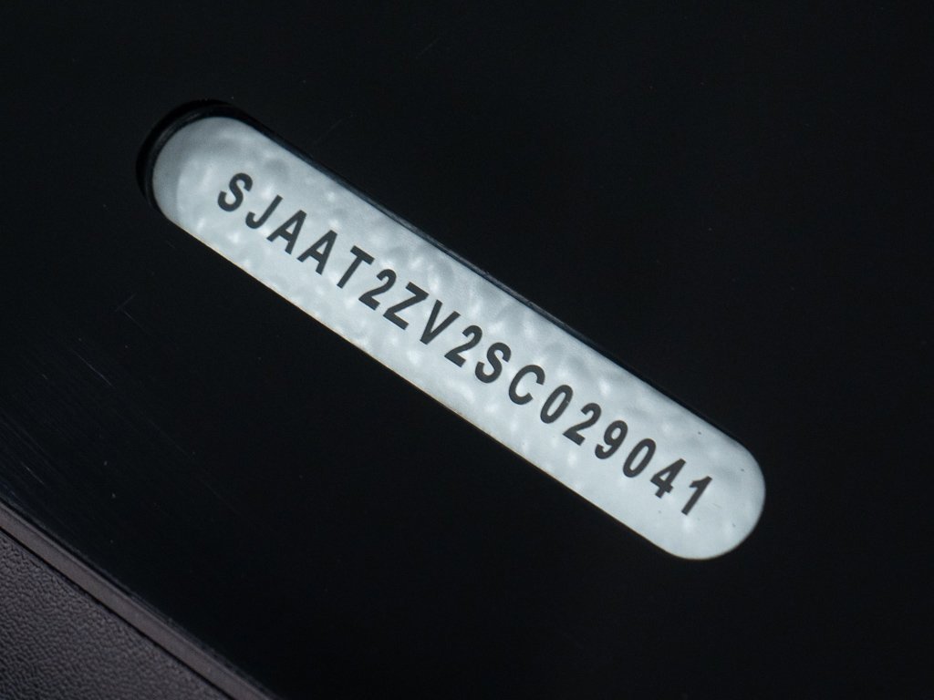 Used 2025 Bentley Bentayga image 52