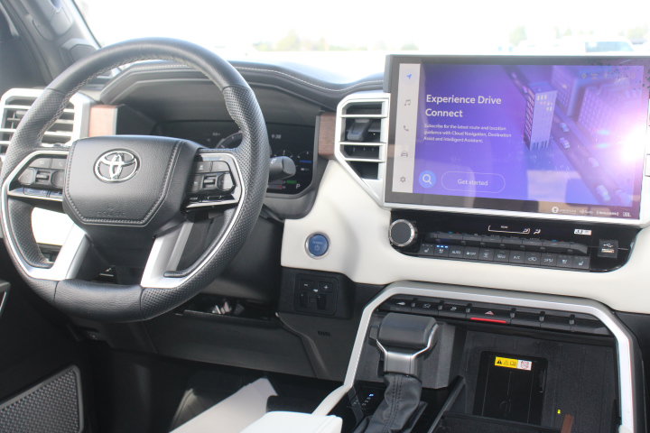 Certified 2024 Toyota Sequoia Capstone AWD/4WD image 28