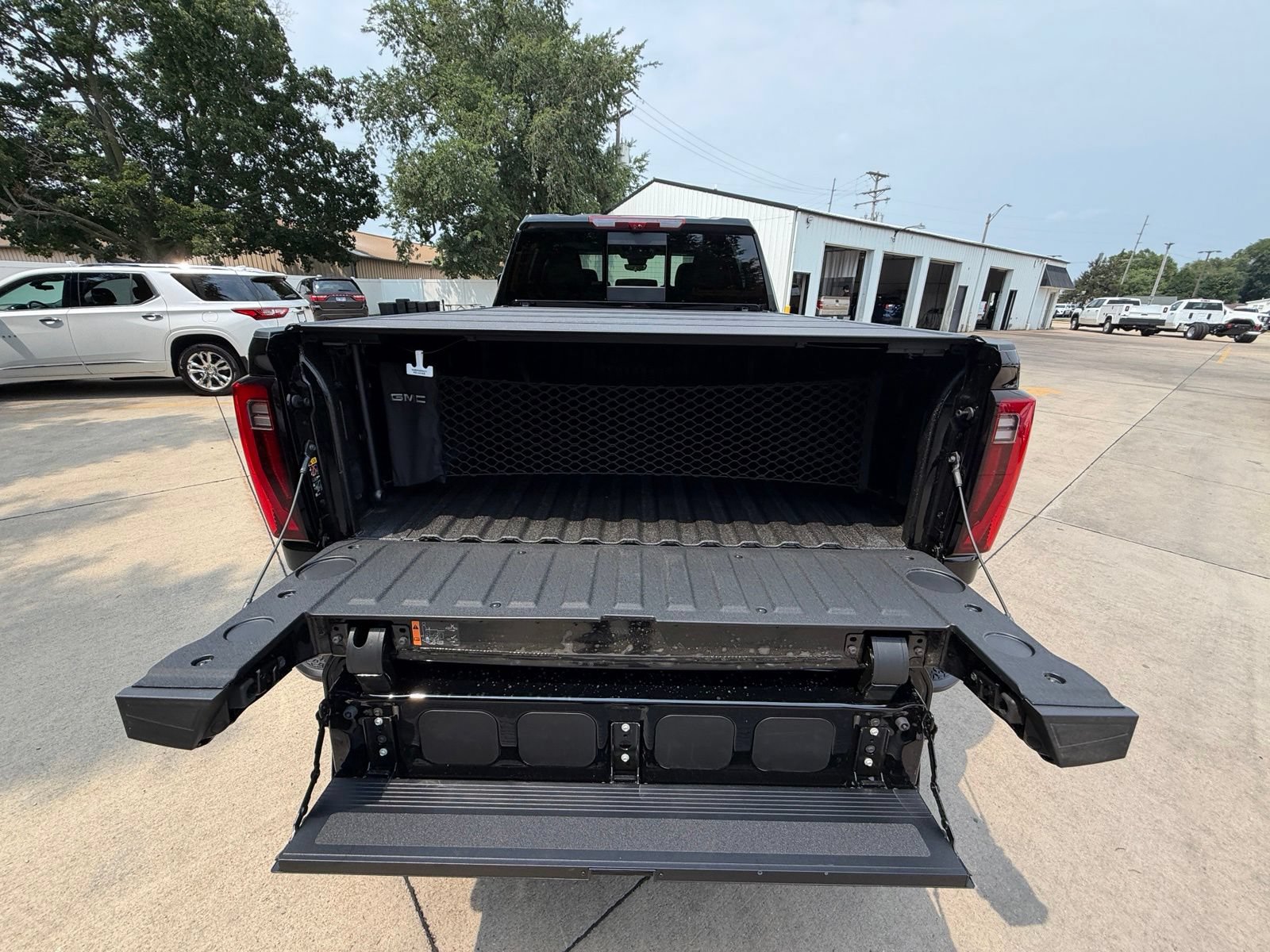 New 2026 GMC Sierra 3500 Denali w/ Denali Reserve Package AWD/4WD image 35