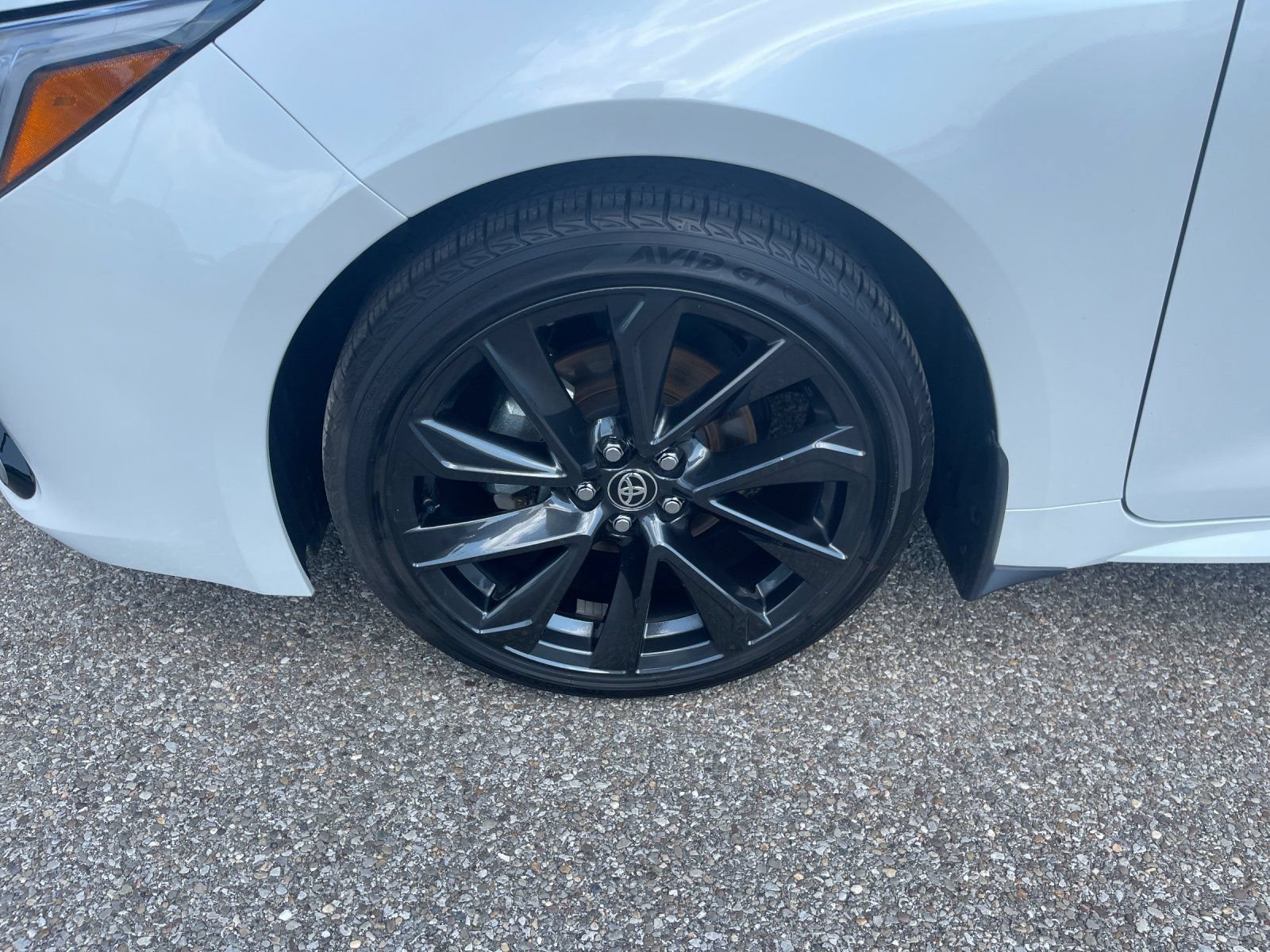 Used 2025 Toyota Corolla XSE FWD image 30