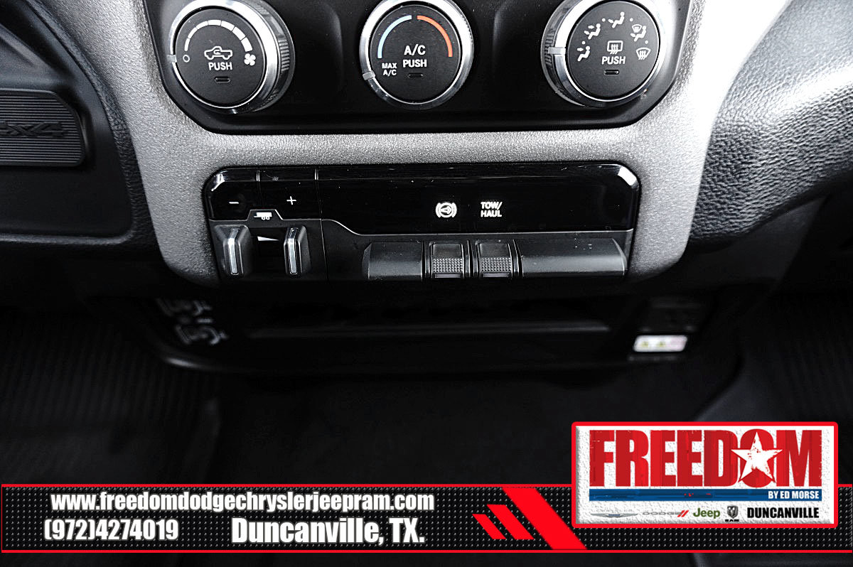 Used 2024 RAM 3500 Tradesman w/ Chrome Appearance Group AWD/4WD image 22