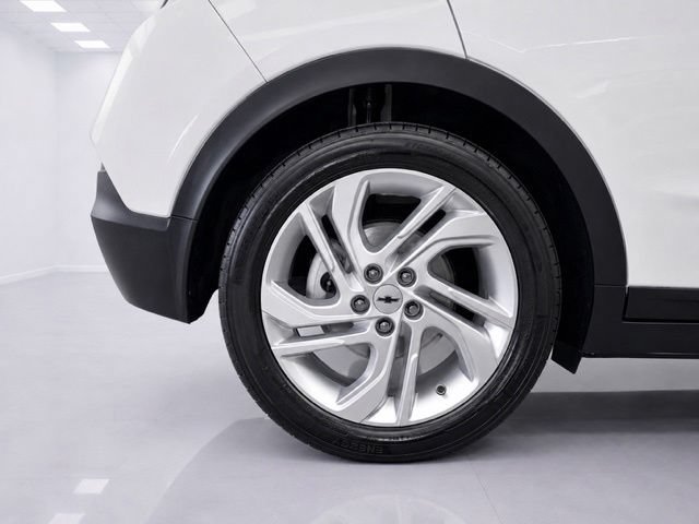 Used 2023 Chevrolet Bolt LT FWD image 10