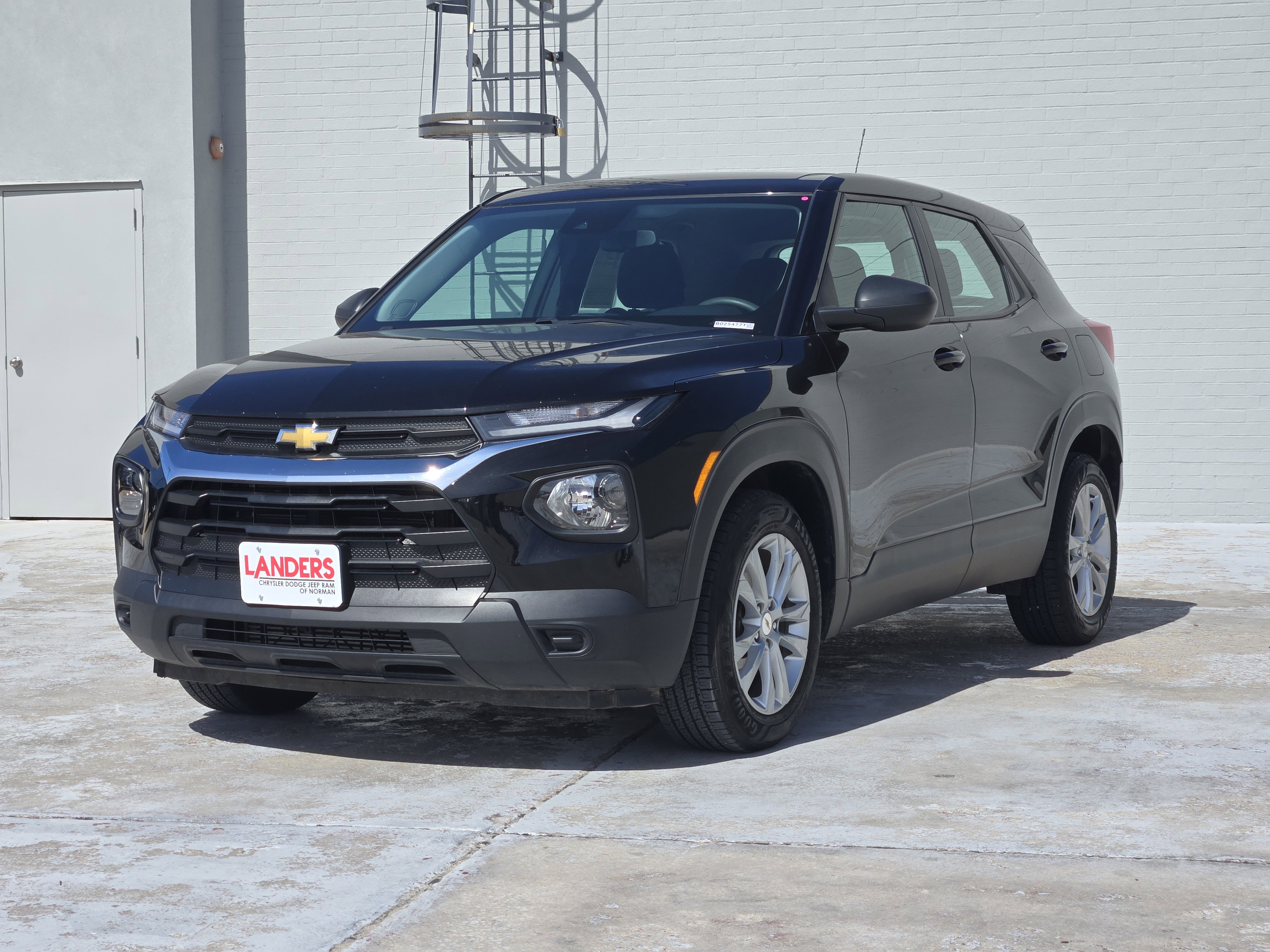 Used 2021 Chevrolet TrailBlazer LS image 4