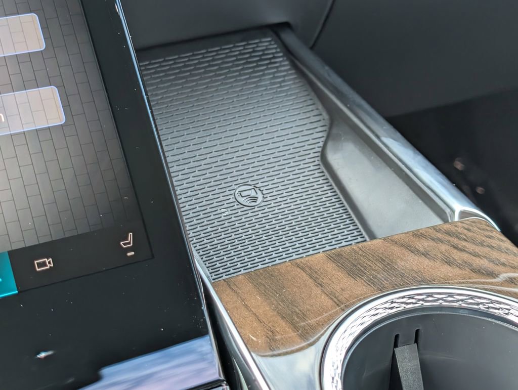 Certified 2026 Cadillac Escalade ESV Platinum Sport AWD/4WD image 33