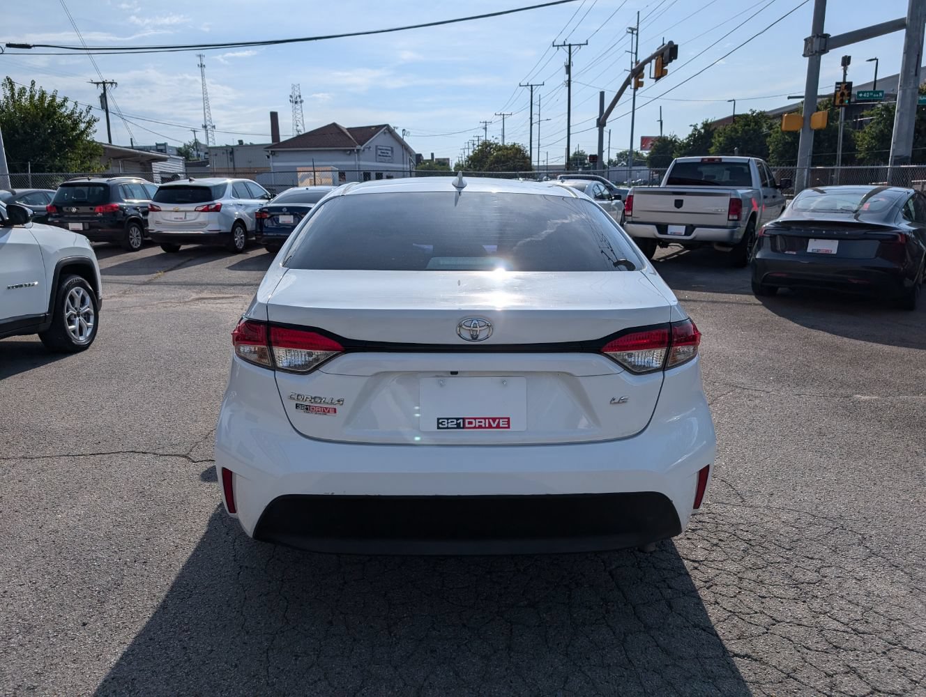 Used 2023 Toyota Corolla LE FWD image 7