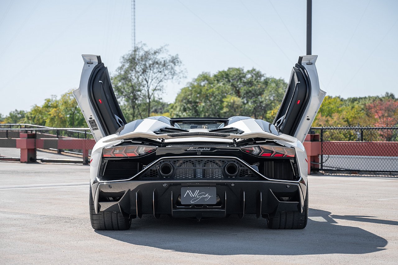 Used 2022 Lamborghini Aventador LP 780-4 Ultimae AWD/4WD image 11