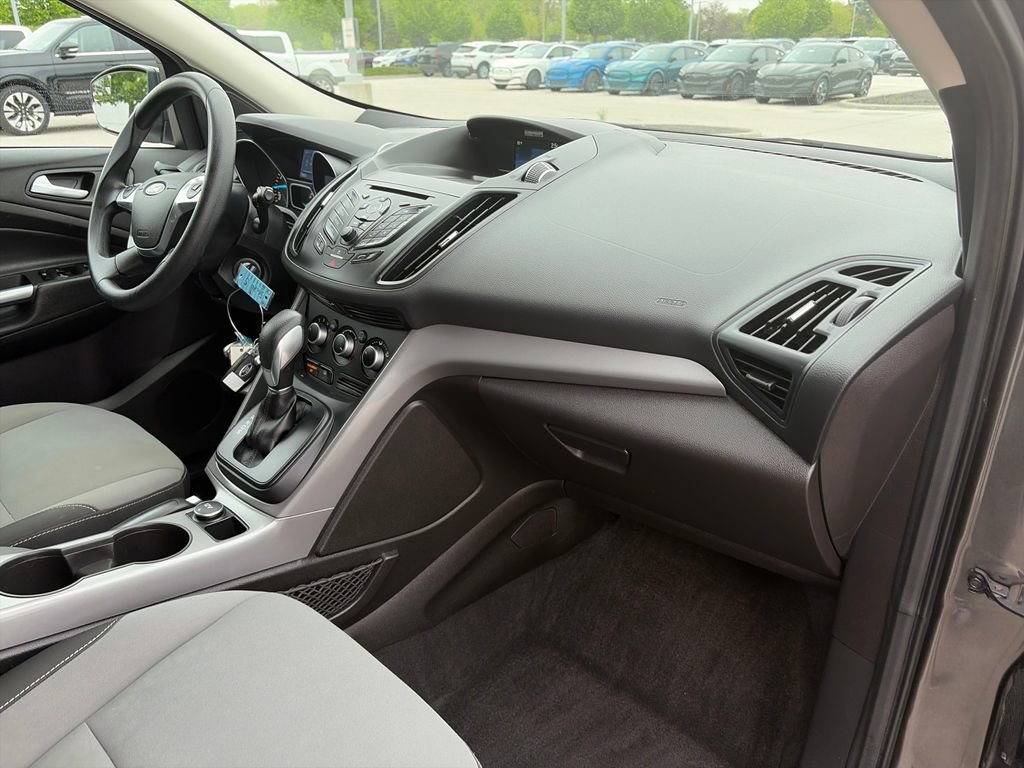 Used 2015 Ford Escape SE FWD image 10
