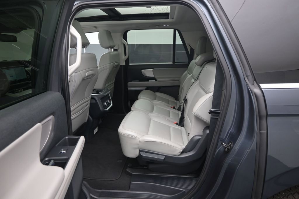 Used 2025 Ford Expedition Max Active AWD/4WD image 20