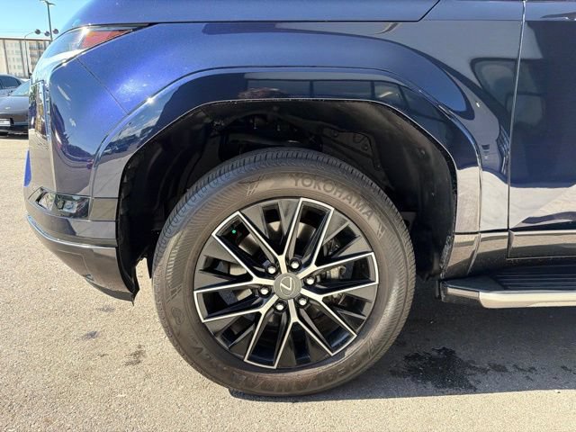 Used 2024 Lexus GX 550 w/ Accessory Package (2T) AWD/4WD image 4