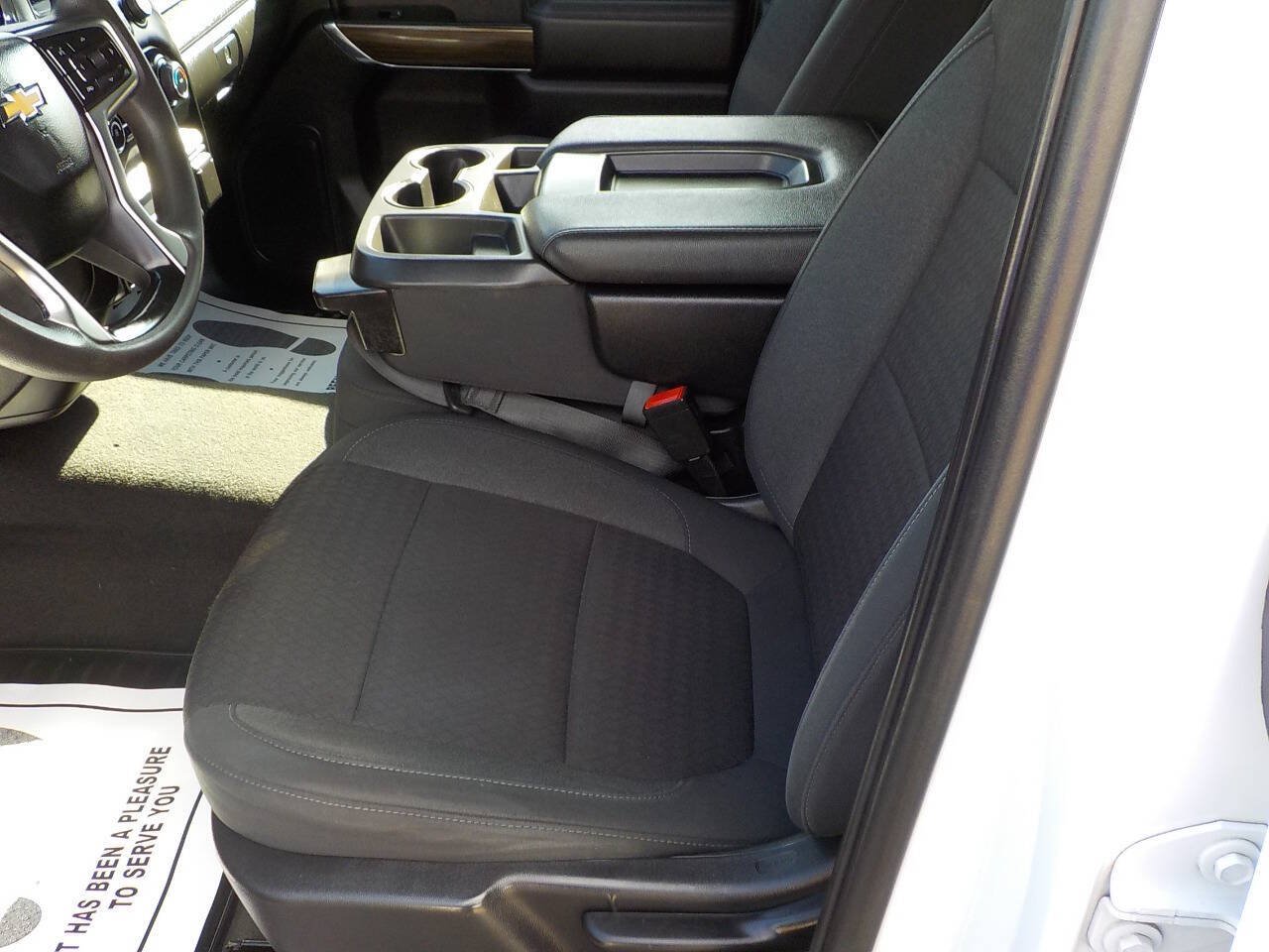 Used 2022 Chevrolet Silverado 2500 LT AWD/4WD image 14