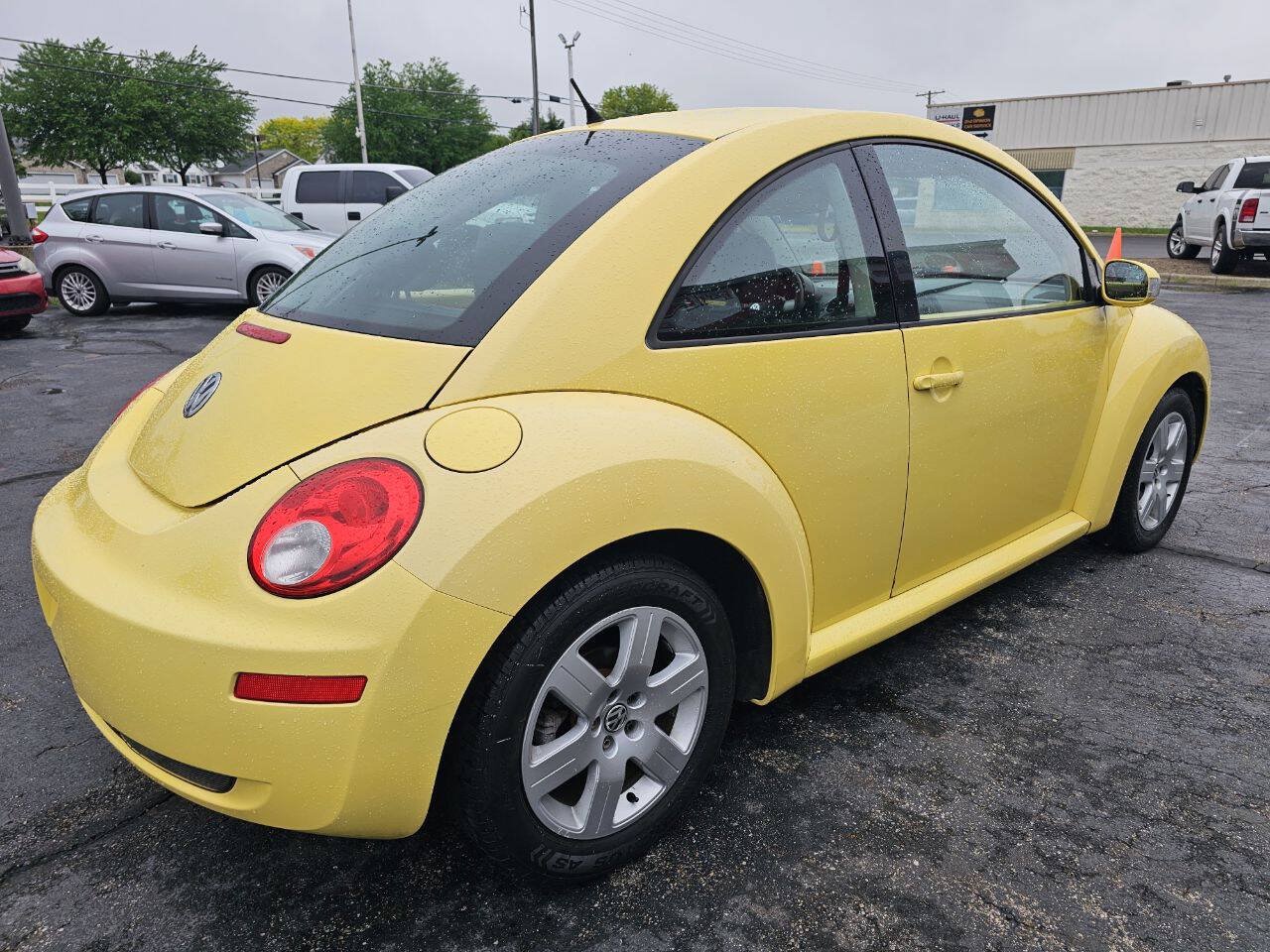 Used 2007 Volkswagen Beetle Coupe w/ Package 1 FWD image 6