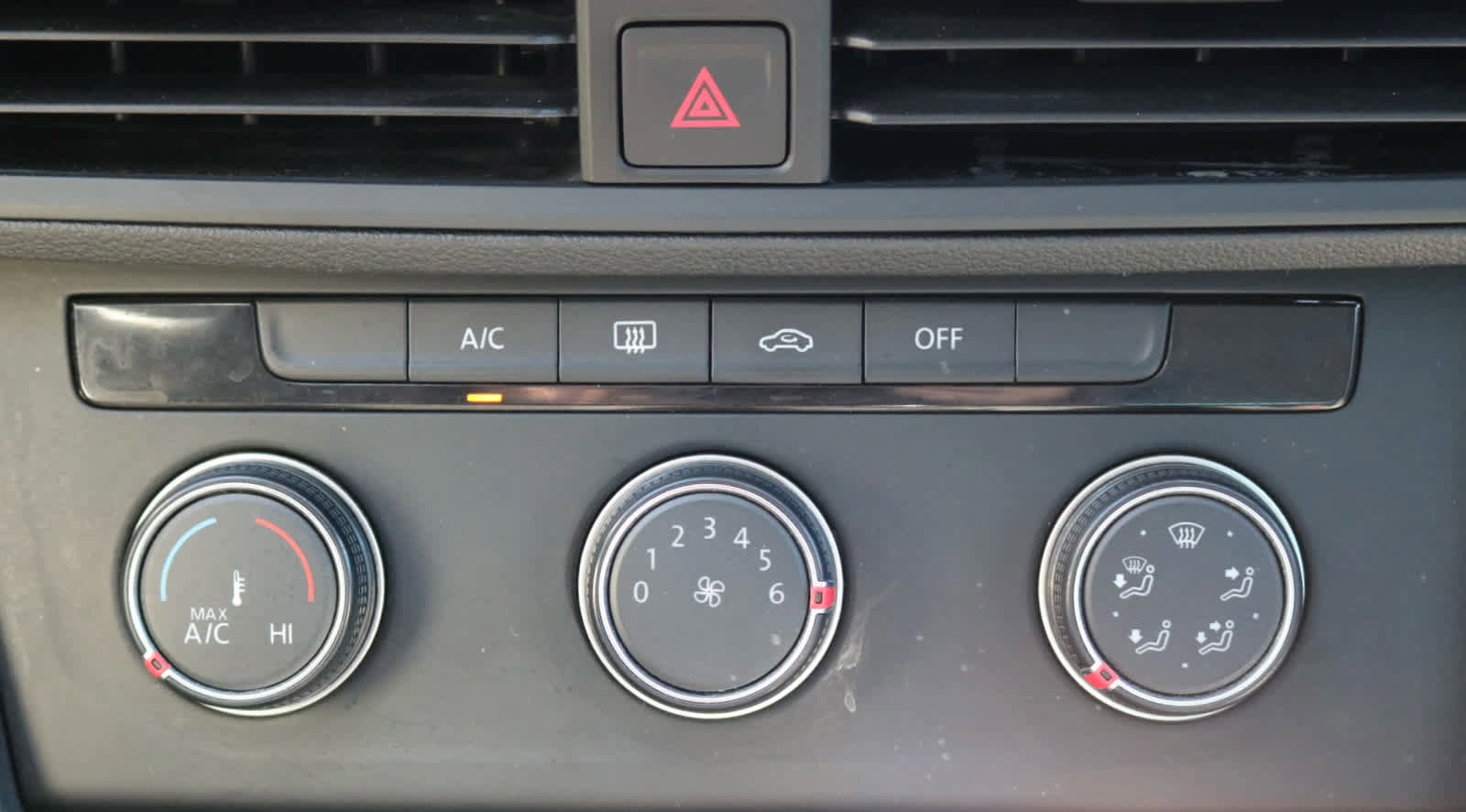 Used 2019 Volkswagen Jetta S w/ Driver Assistance Package FWD image 16