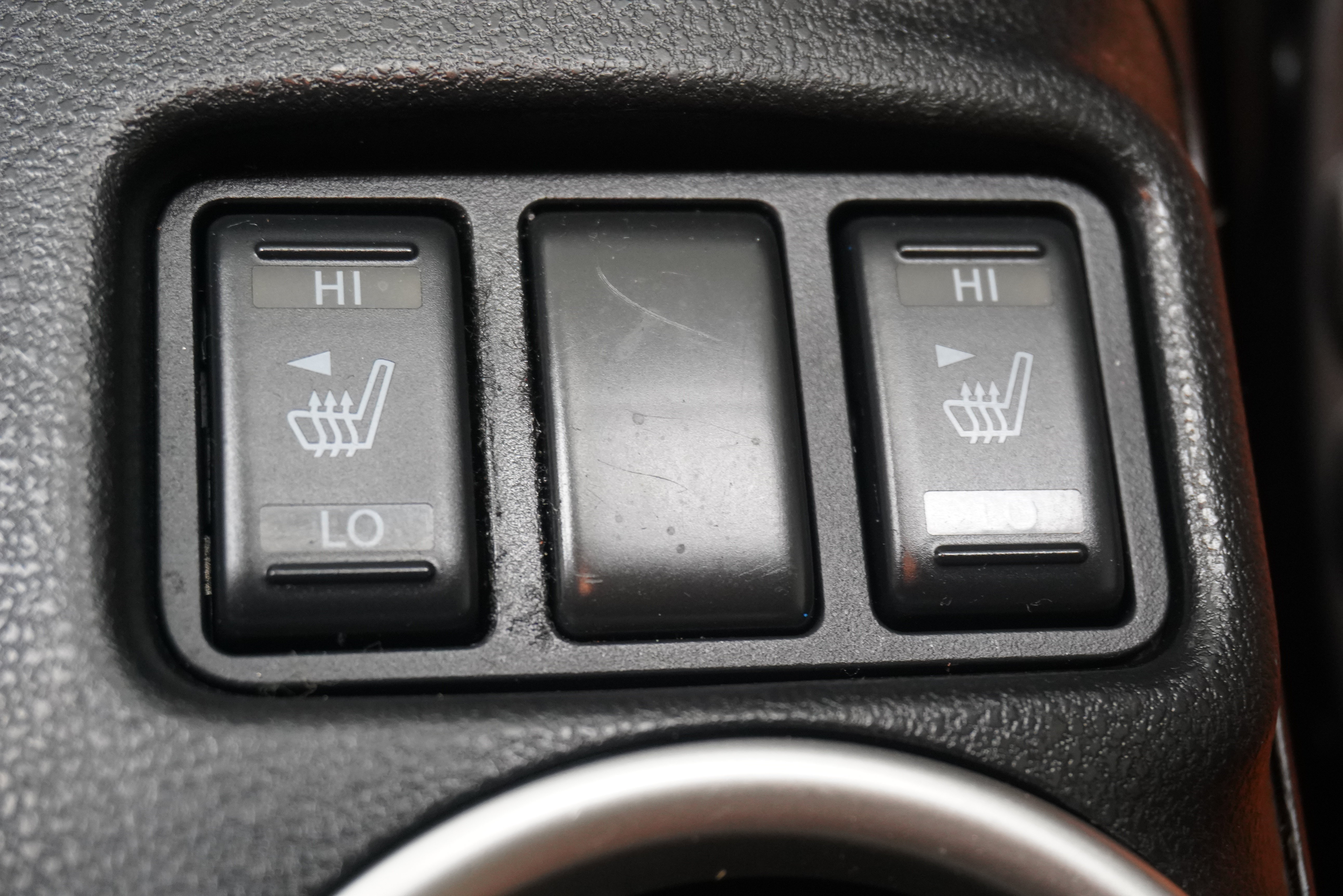 Used 2013 Nissan 370Z Touring w/ Sport Pkg RWD image 23