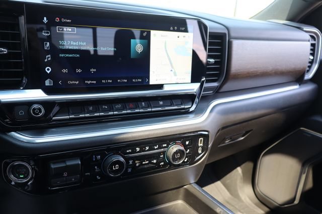Used 2026 Chevrolet Silverado 2500 High Country w/ High Country Premium Package AWD/4WD image 25